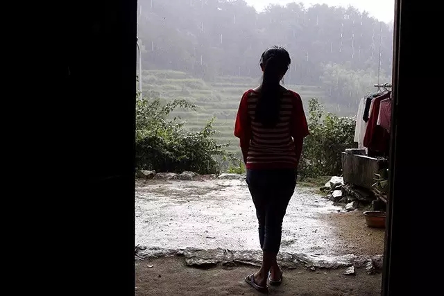 �м���19��������Ӥ ���ϴ�ѧ����˫��