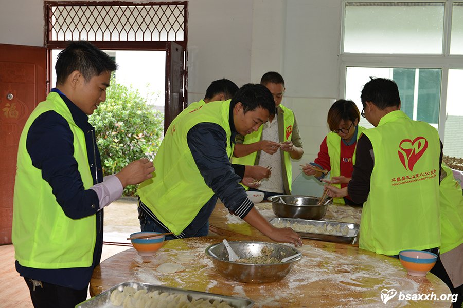 ������¡��Ϸ羴��Ժο�ʻ