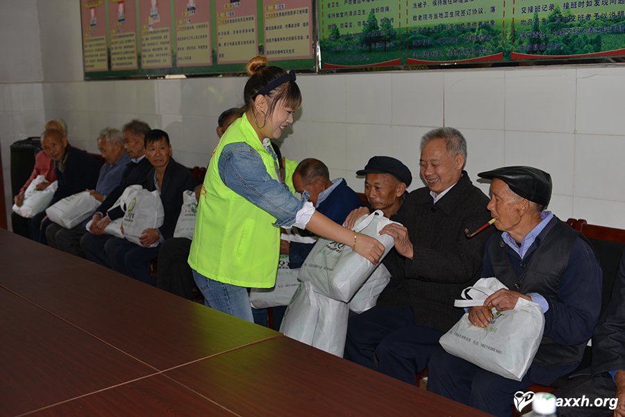 ������¡��Ϸ羴��Ժο�ʻ