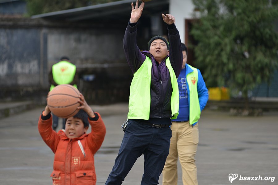 �ð��ɳ�-��ͭ��Сѧ������ѧ�