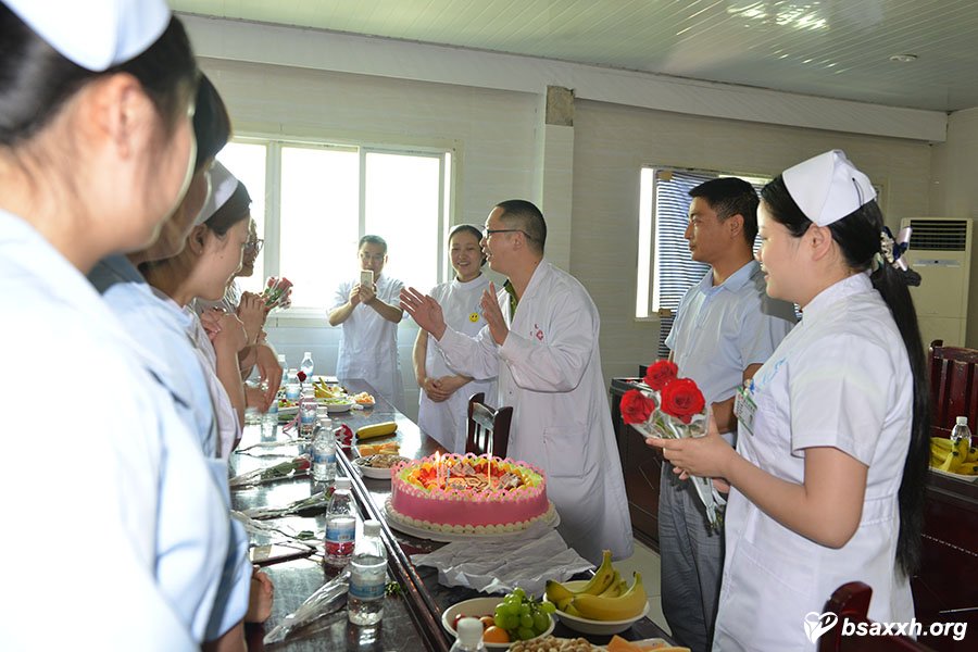 第106个国际护士节,向“白衣天使”致敬!